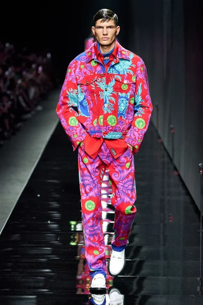 Look 42